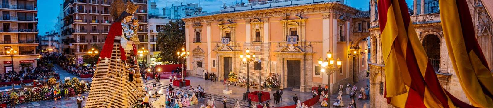 Encuentra tu tren para ir a las Fallas de Valencia 2026