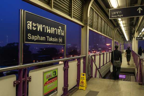 Saphan Taksin Station