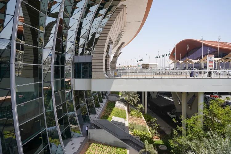 مطار الملك عبد العزيز الدولي