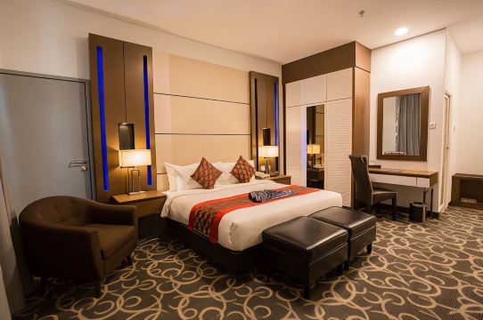 アディ ホテル チェナン