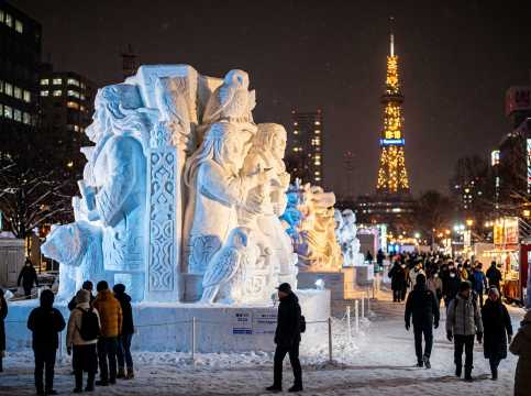เทศกาลหิมะซัปโปโร ประติมากรรมหิมะยักษ์ที่สวนโอโดริ