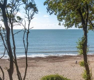 Cheap train tickets and routes to Highcliffe Beach
