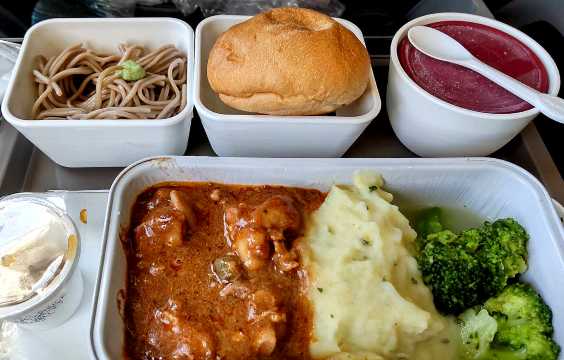 【クラス別】アシアナ航空の機内食例を口コミつきで紹介