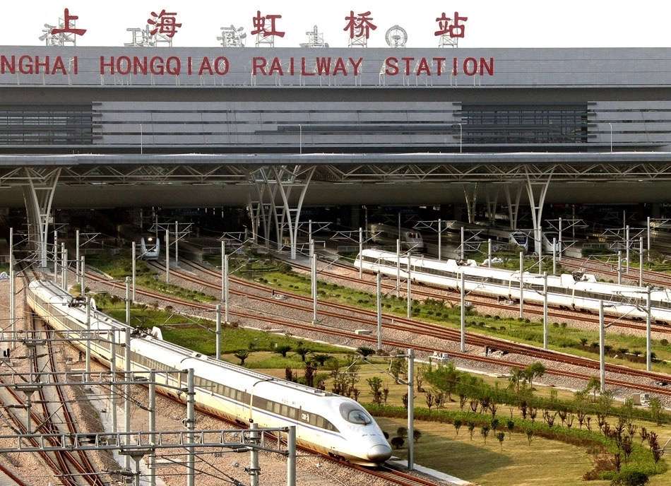 Shanghai Hongqiao Railway Station exterior image