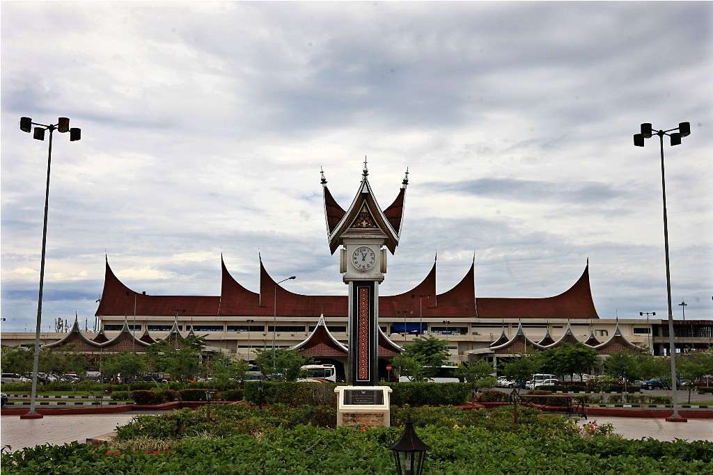 bandara internasional minangkabau