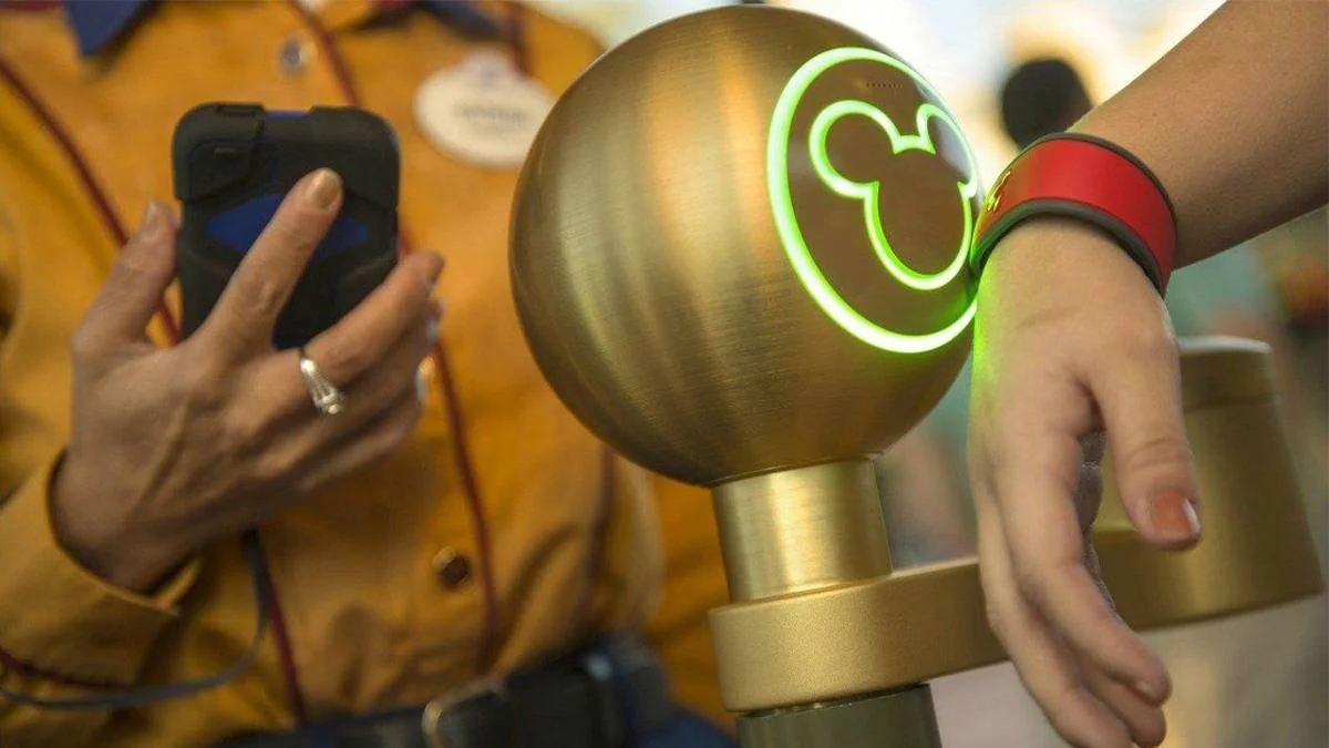 Disneyland MagicBand