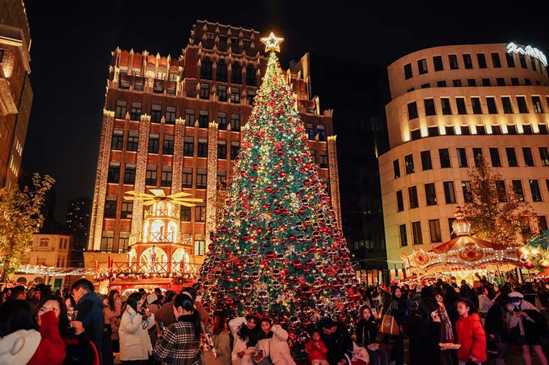 В Азии есть рождественские ярмарки