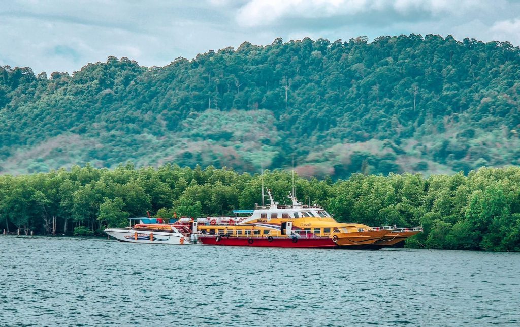Ferry Langsung Phuket ke Koh Lanta