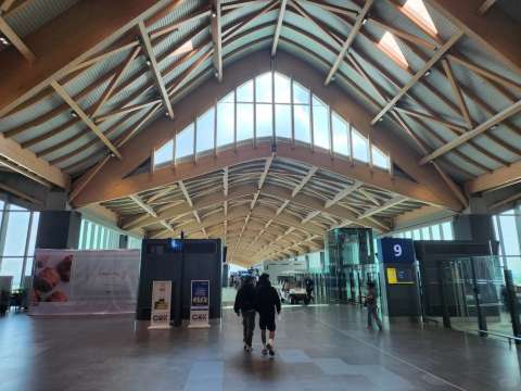クラーク国際空港での乗り継ぎ時間はどれくらい必要？
