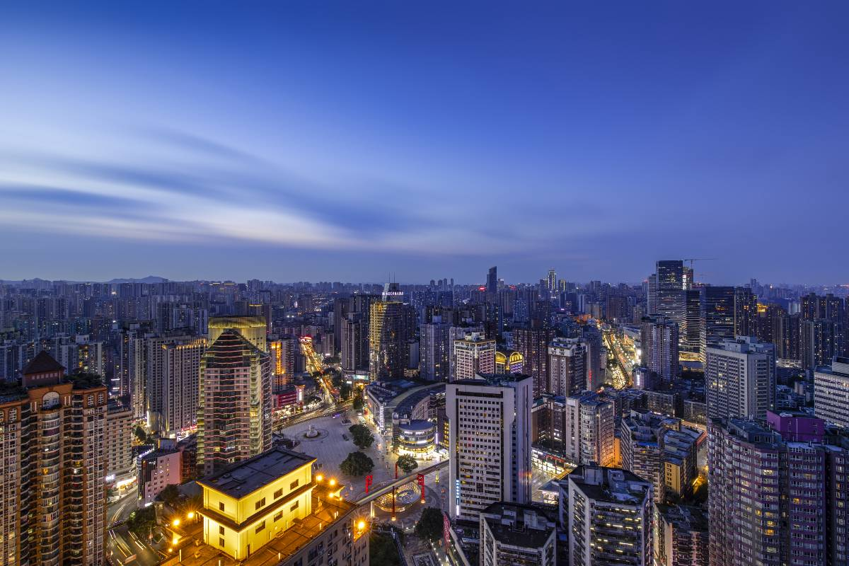 7. Explore Shopping and Cuisine at Yangjiaping Street