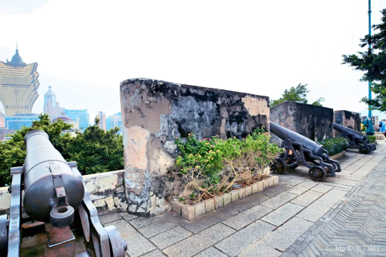 ป้อมปราการใหญ่