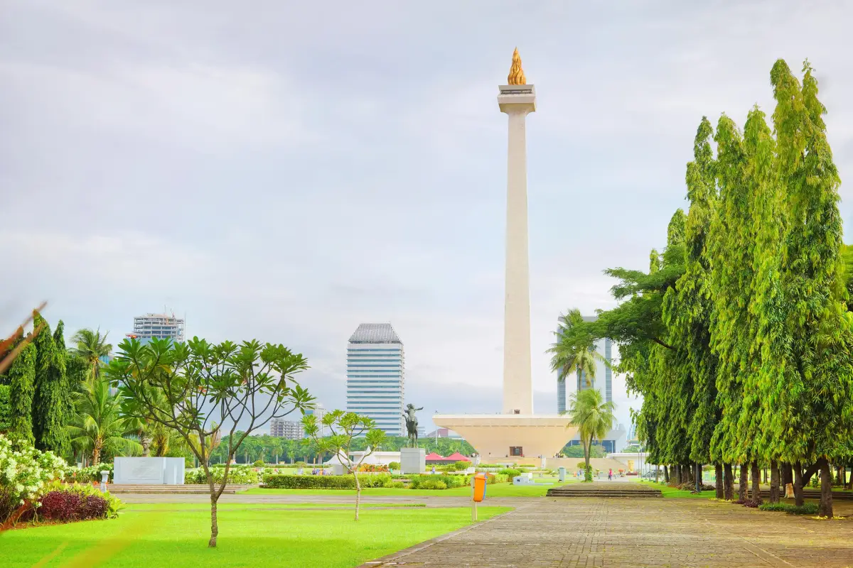 Monas