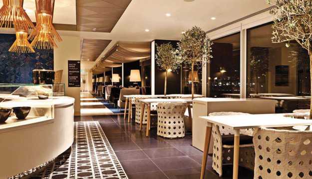 カタール航空プレミアムラウンジ（Qatar Airways Premium Lounge）
