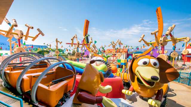 Slinky Dog Spin
