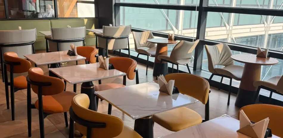 Salons ouverts 24h/24 pour les détenteurs de Priority Pass et Dragon Pass