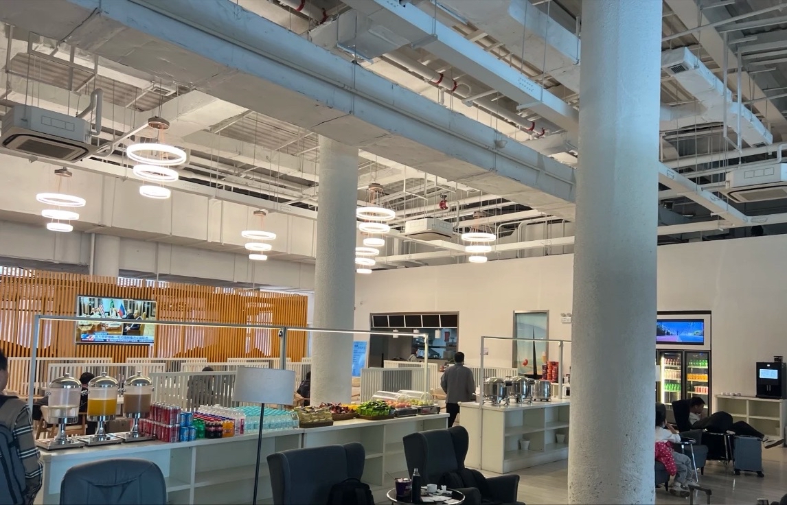 無料ラウンジを活用