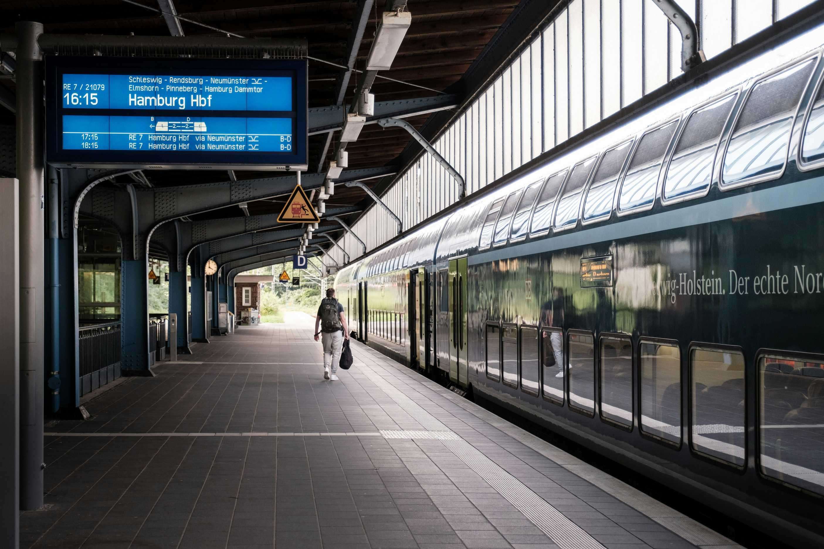 DB Fahrpaln: Abfahrts- und Ankunftszeiten