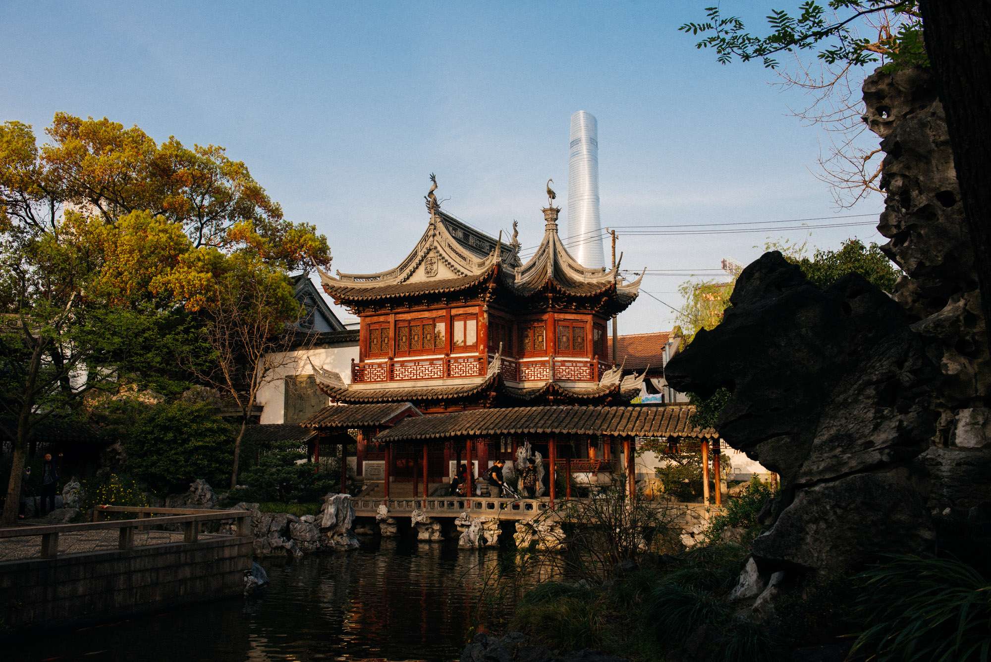 Yu Garden Tickets | Yu Garden, a classic Chinese garden in downtown Shanghai