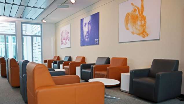 ニュルンベルク空港のラウンジ