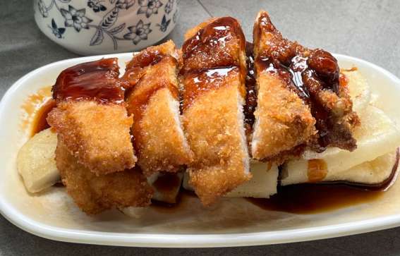 排骨年糕（パイグーニエンガオ）