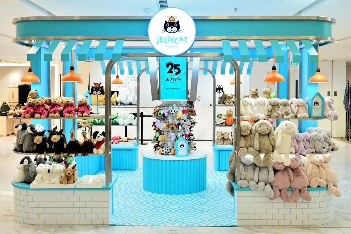 銅鑼灣時代廣場連卡佛期間限定店