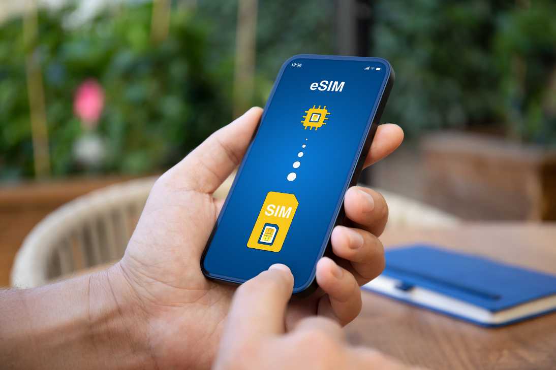 China eSIM with Built-in VPN or SIM + VPN: Which to Choose?