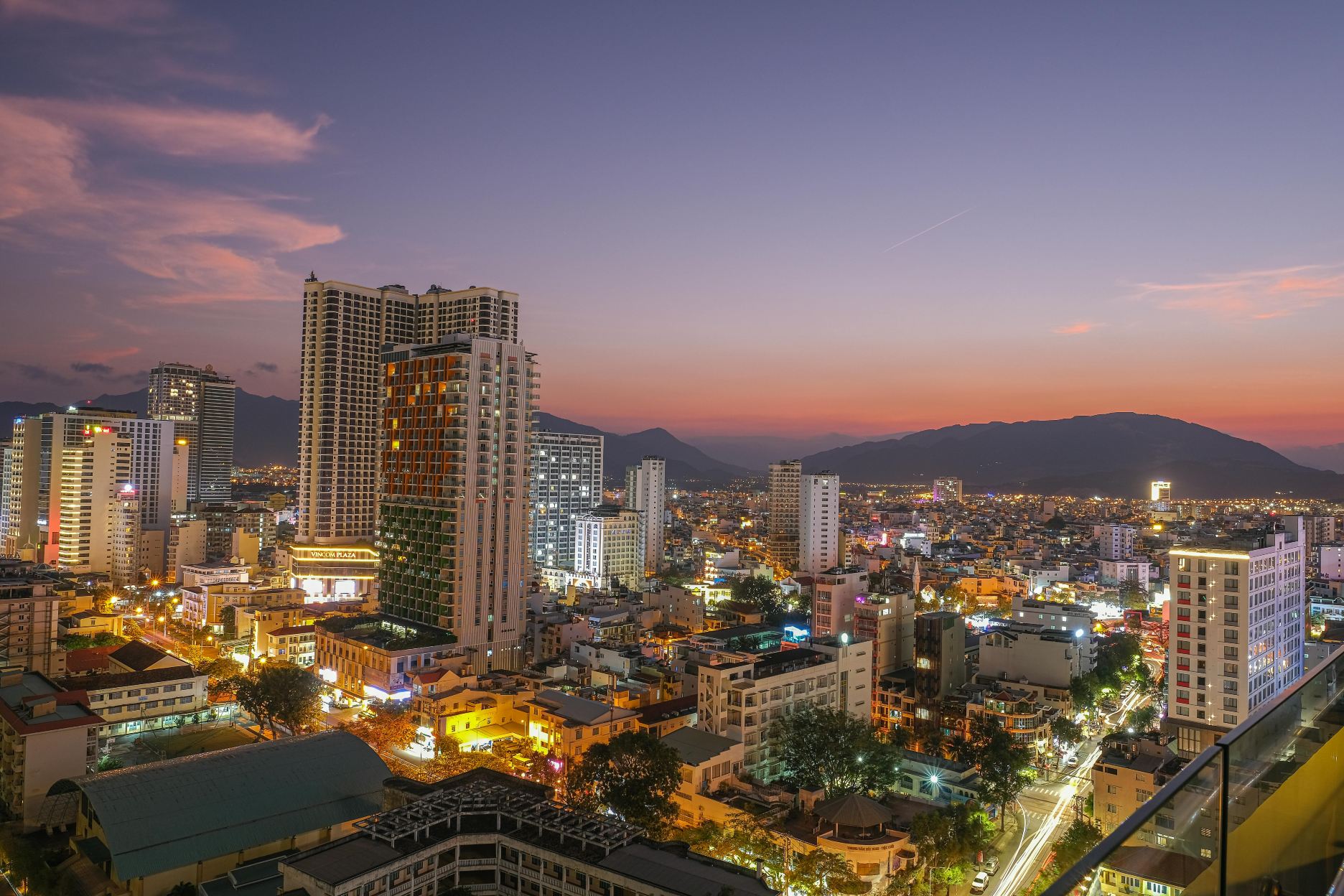โรงแรมย่านนอนเนือกในดานัง: รีสอร์ตระดับ 5 ดาวบนชายหาดส่วนตัว