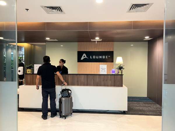 Airline Lounges