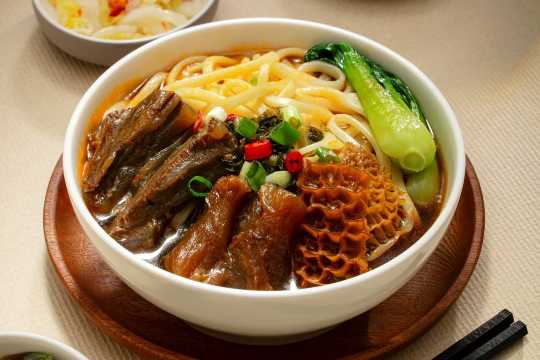 牛肉麺（ニュウロウメン）