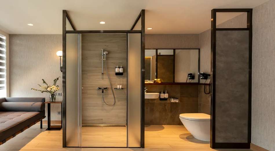 Popular Airports with Trip.com VIP Lounge Access | Hong Kong Airport | Plaza Premium Lounge 