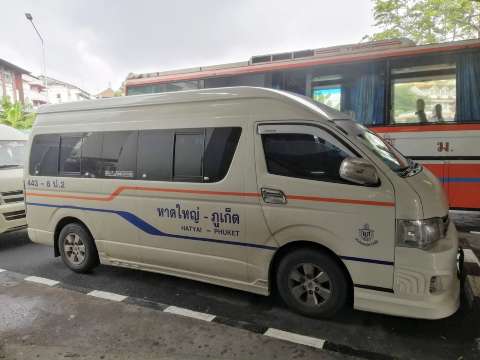 Naik Minivan dari Hat Yai ke Phuket