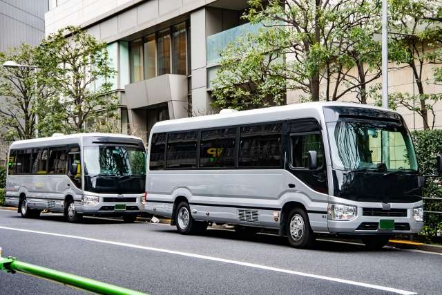 スキポール空港から市内｜ホテルシャトルバス
