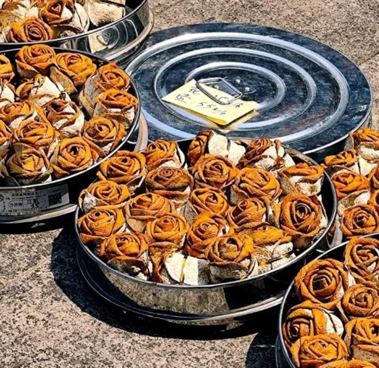 10. Kencing Jeruk Mandarin Kering: Aroma dan Manfaat dari Guangzhou