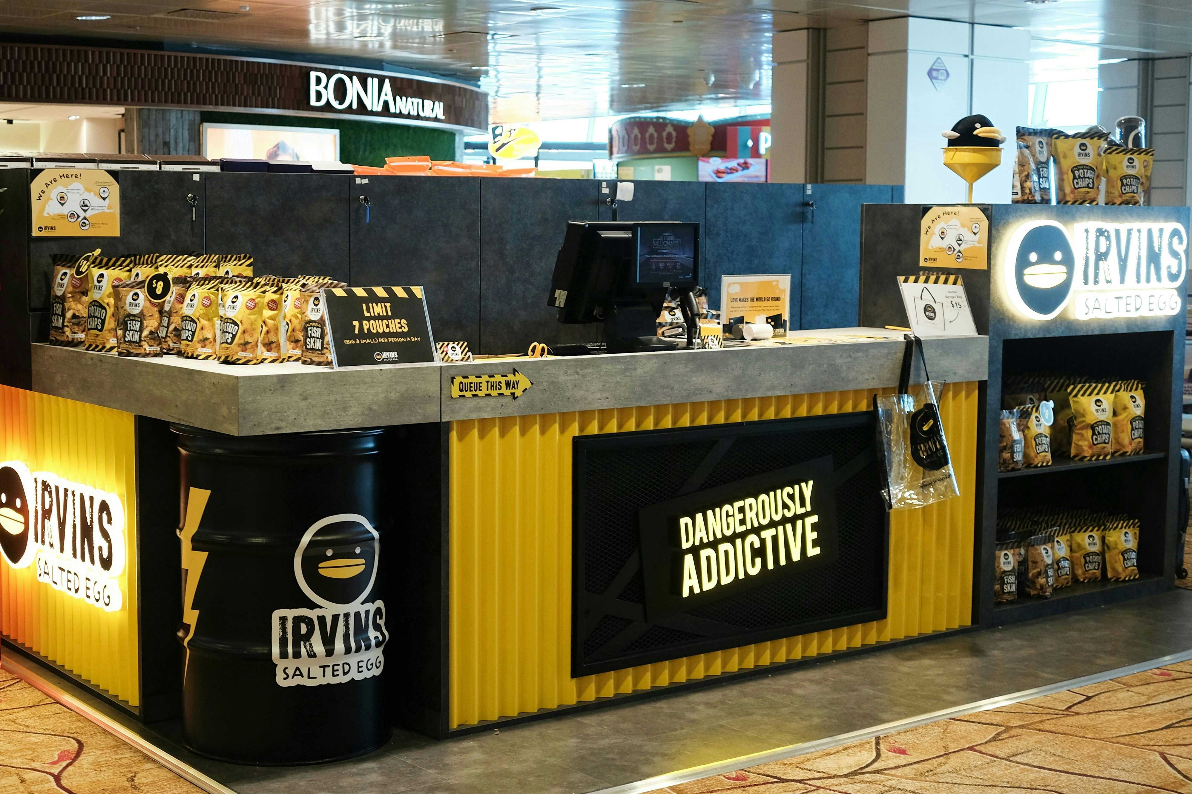 樟宜機場免稅店 | Irvins & Golden Duck 鹹蛋魚皮/薯片