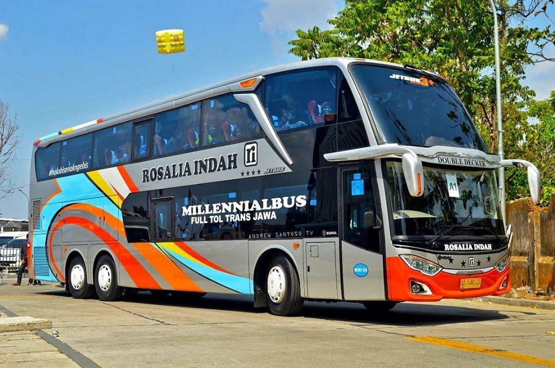 bus rosalia indah
