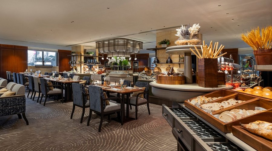 Best Buffet Hong Kong | Clipper Lounge at Mandarin Oriental
