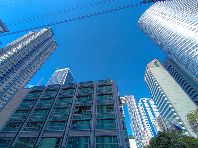 Getting To & Around Makati