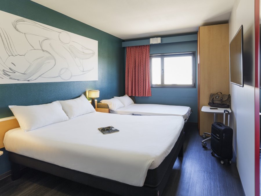 イビス バレンシア ボネア アエロプエルト