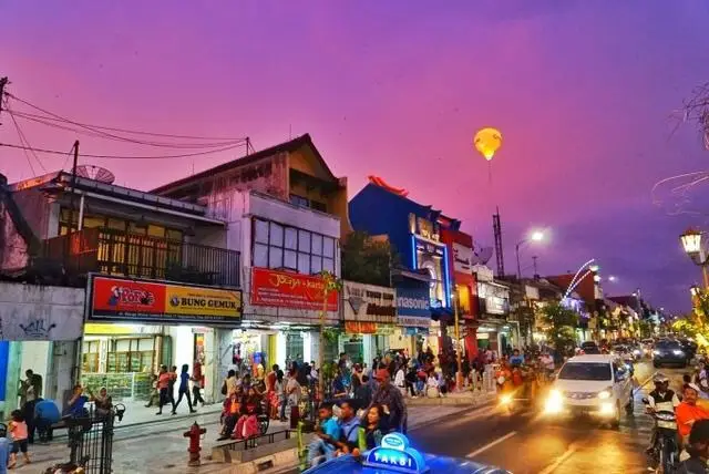 tempat wisata terbaik di yogyakarta-Pasar Beringharjo