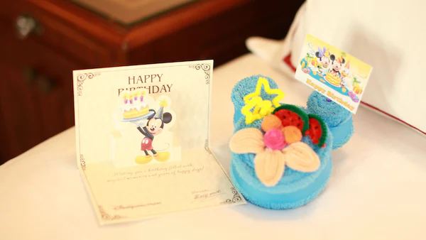 Disney Birthday Offer | Stay 2 consecutive nights and enjoy 35% off ＋ a complimentary "Happy Birthday" package