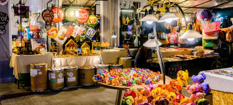Chiang Mai Travel Guide: What to do, Where to Sleep & Transport Tips