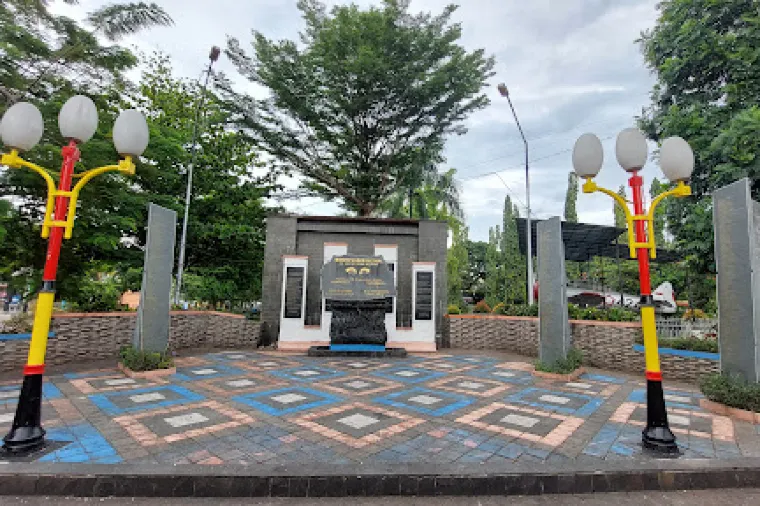 Monumen Gempa Padang