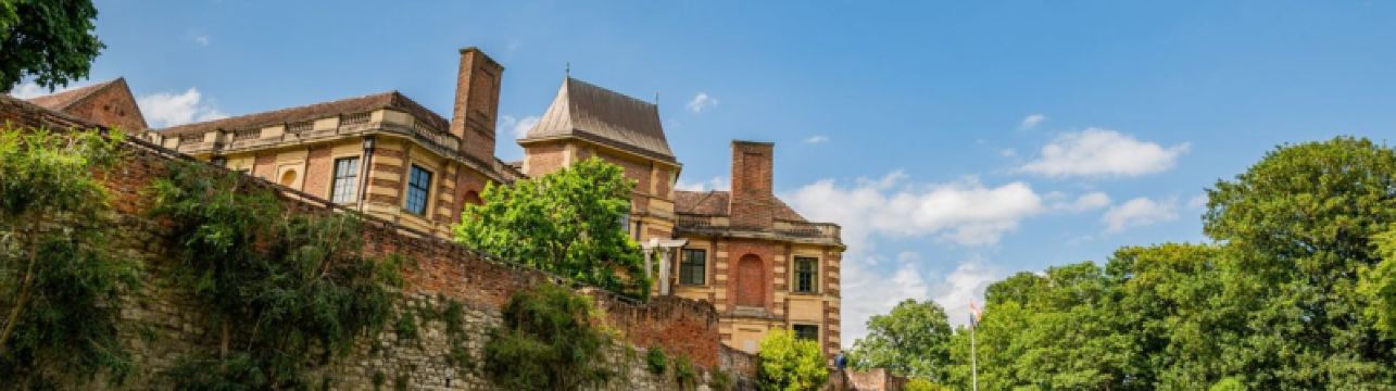 Getting the train to Eltham Palace: Closest station & popular routes