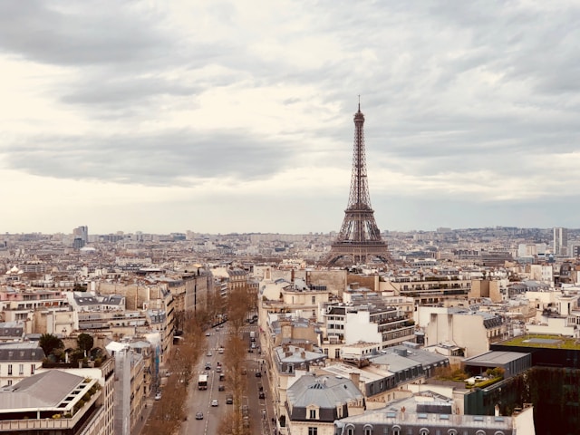 Getting to & around Paris