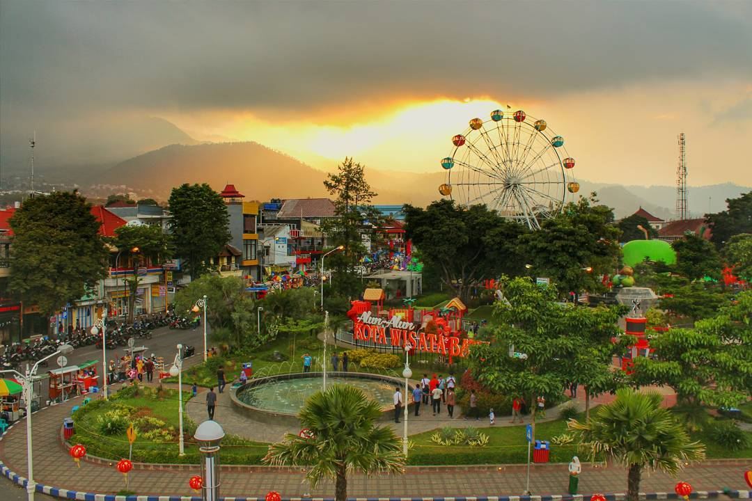 Alun-Alun Kota Batu