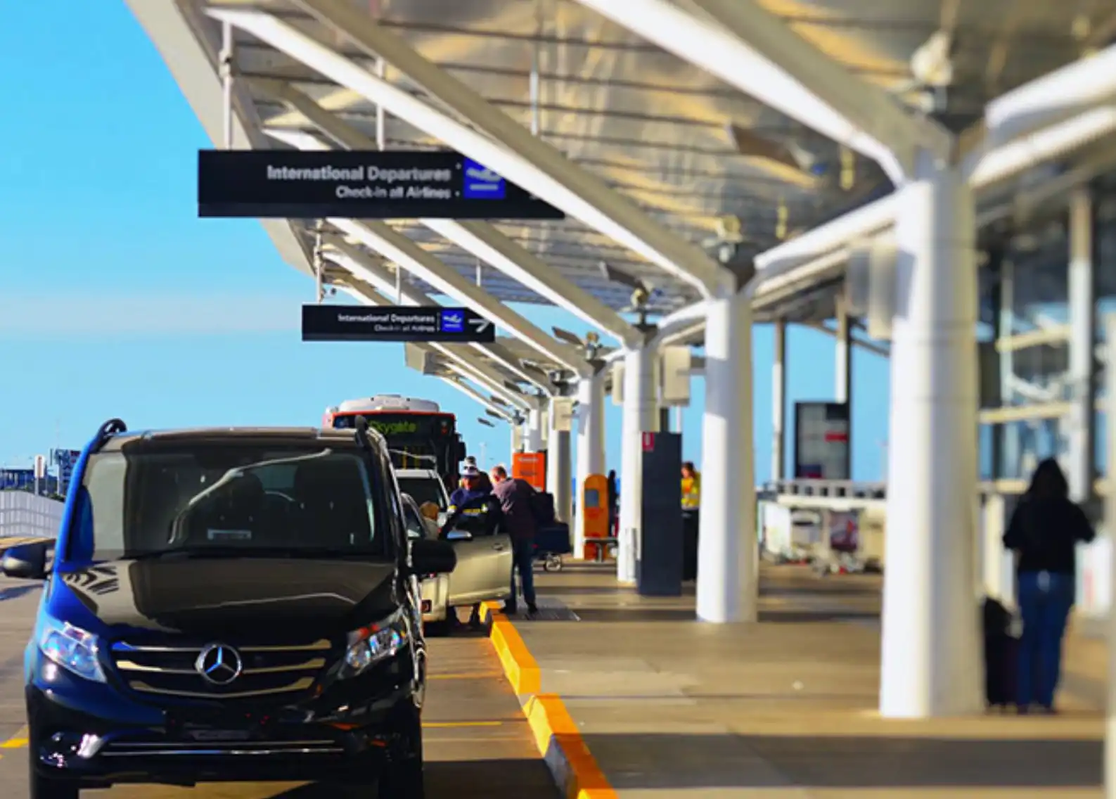 Airport transfer delay typhoon