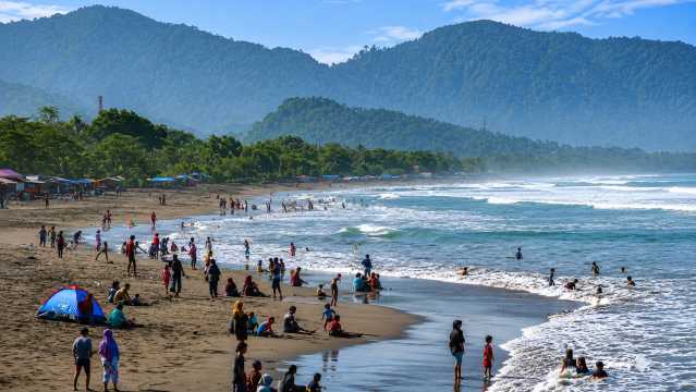 Tips Liburan ke Tanjung Lesung dan Pelabuhan Ratu