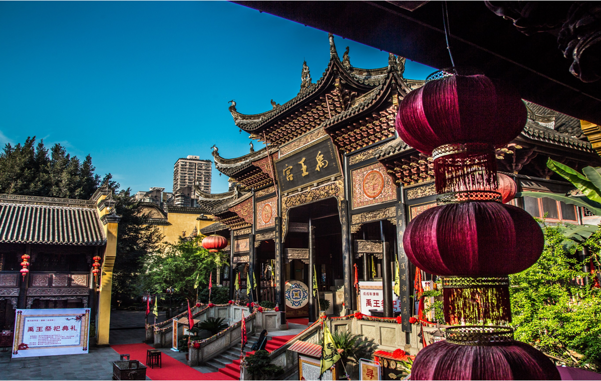 9. Experience Local Culture at Huguang Guild Hall
