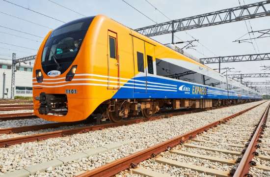 รถไฟด่วน AREX