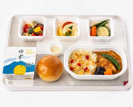 JALビジネスクラスの機内食を解説！和食・洋食メニューや路線別の違い